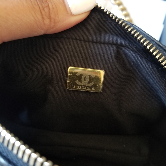 CHANEL 22K Lambskin Camera Case NWT - Picture 6 of 16